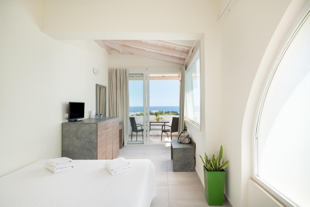 Sunday Life Aparthotel Agia Pelagia  Exterior photo